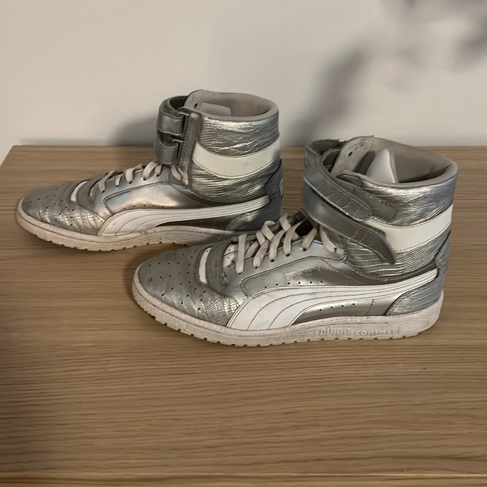 Puma Silver Women's Sky II Hi Hologram Casual High Top Sneakers Size 41